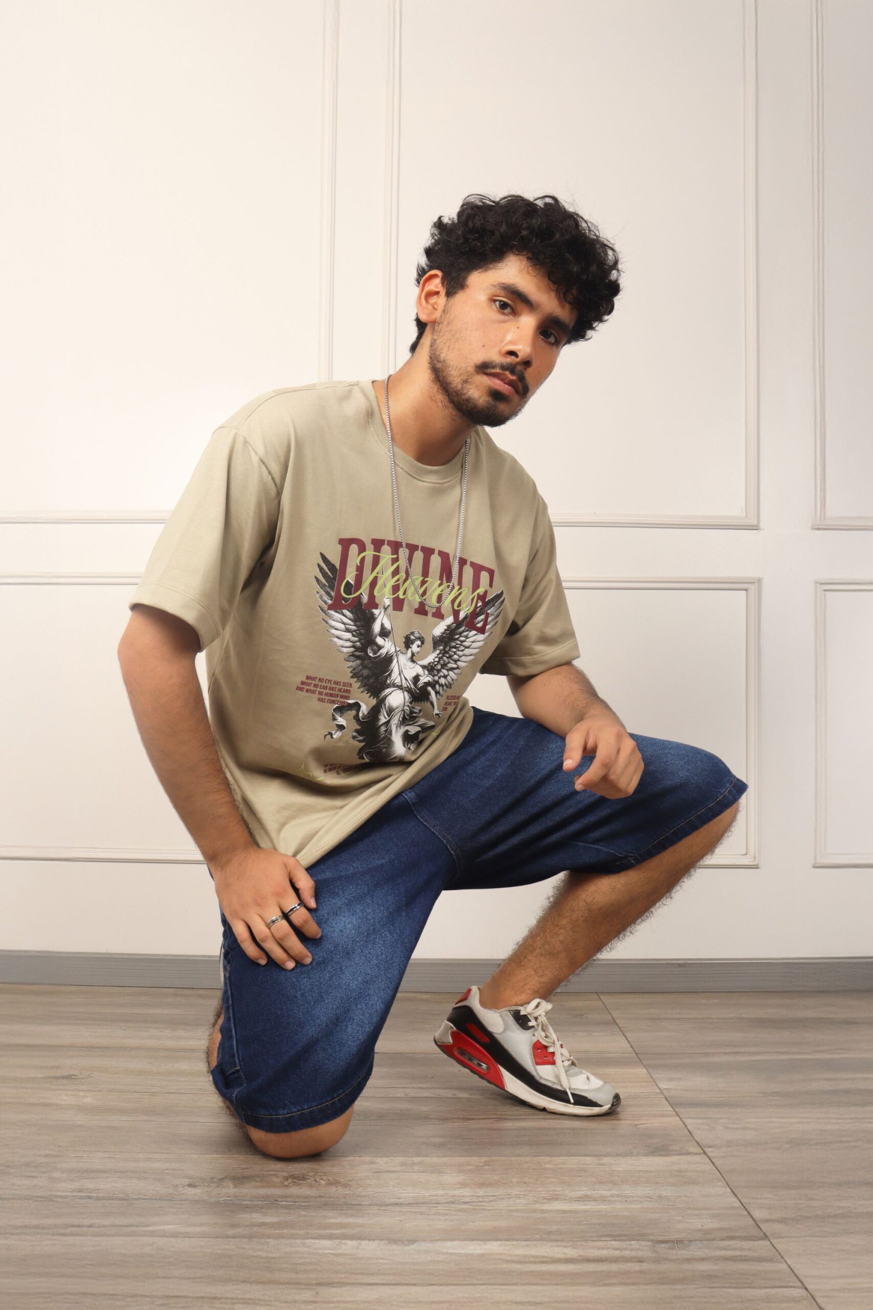 Camiseta estampada Divine